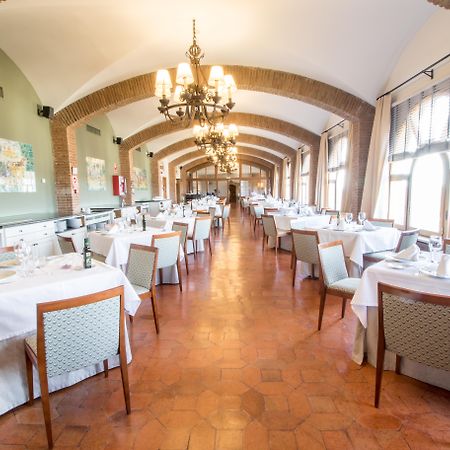 Parador De Benavente Exterior photo