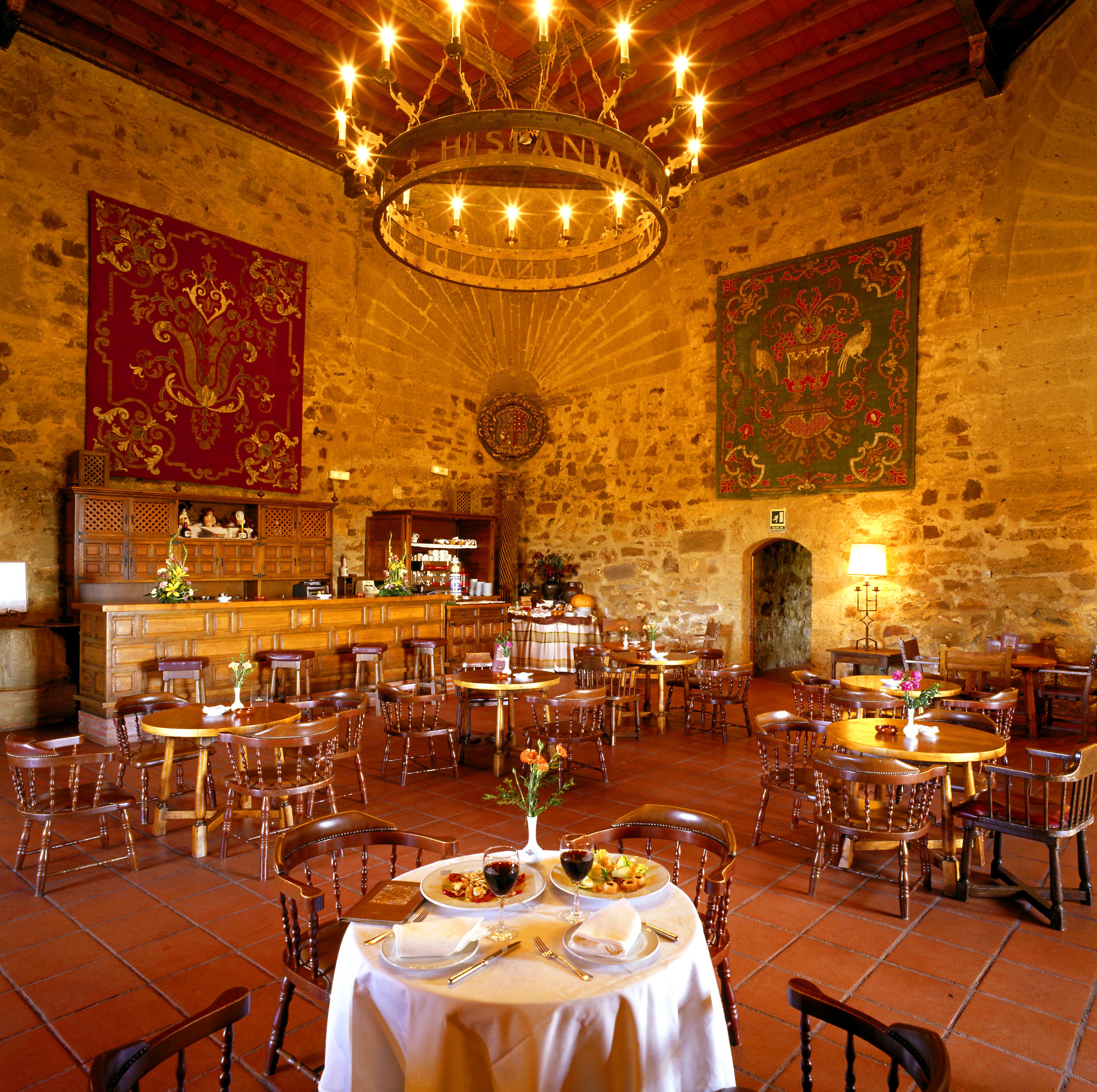 Parador De Benavente Exterior photo