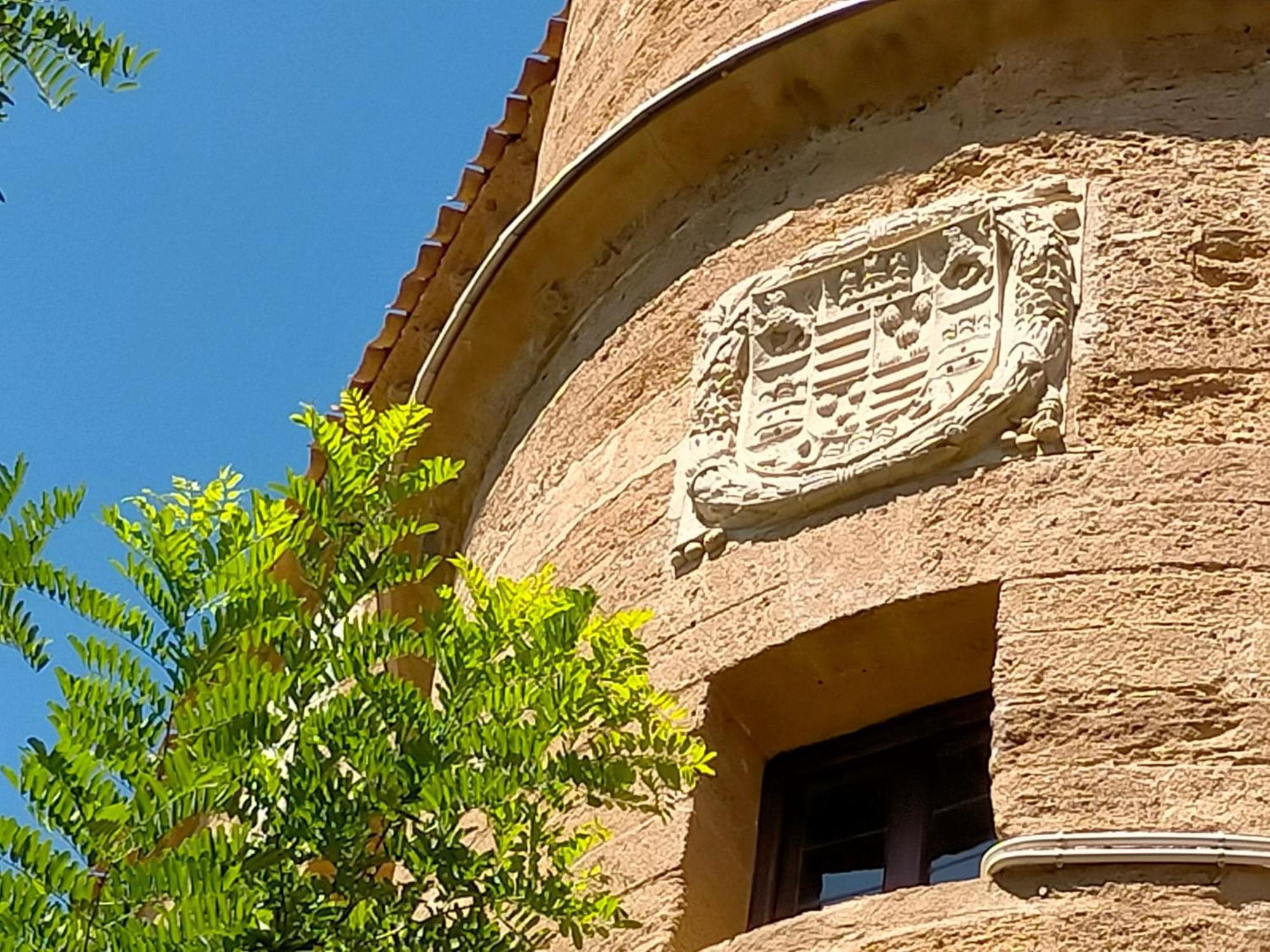 Parador De Benavente Exterior photo