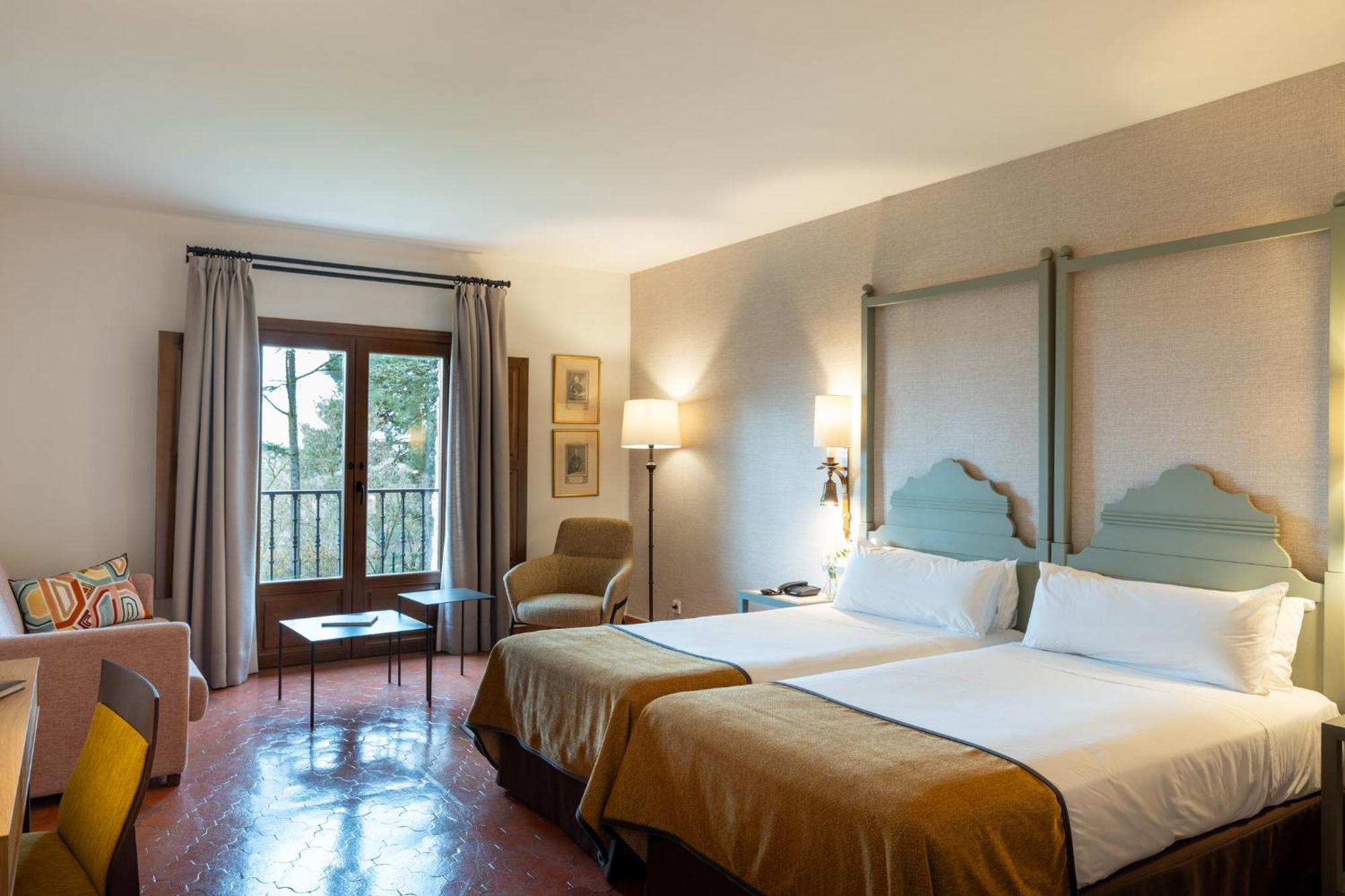 Parador De Benavente Exterior photo